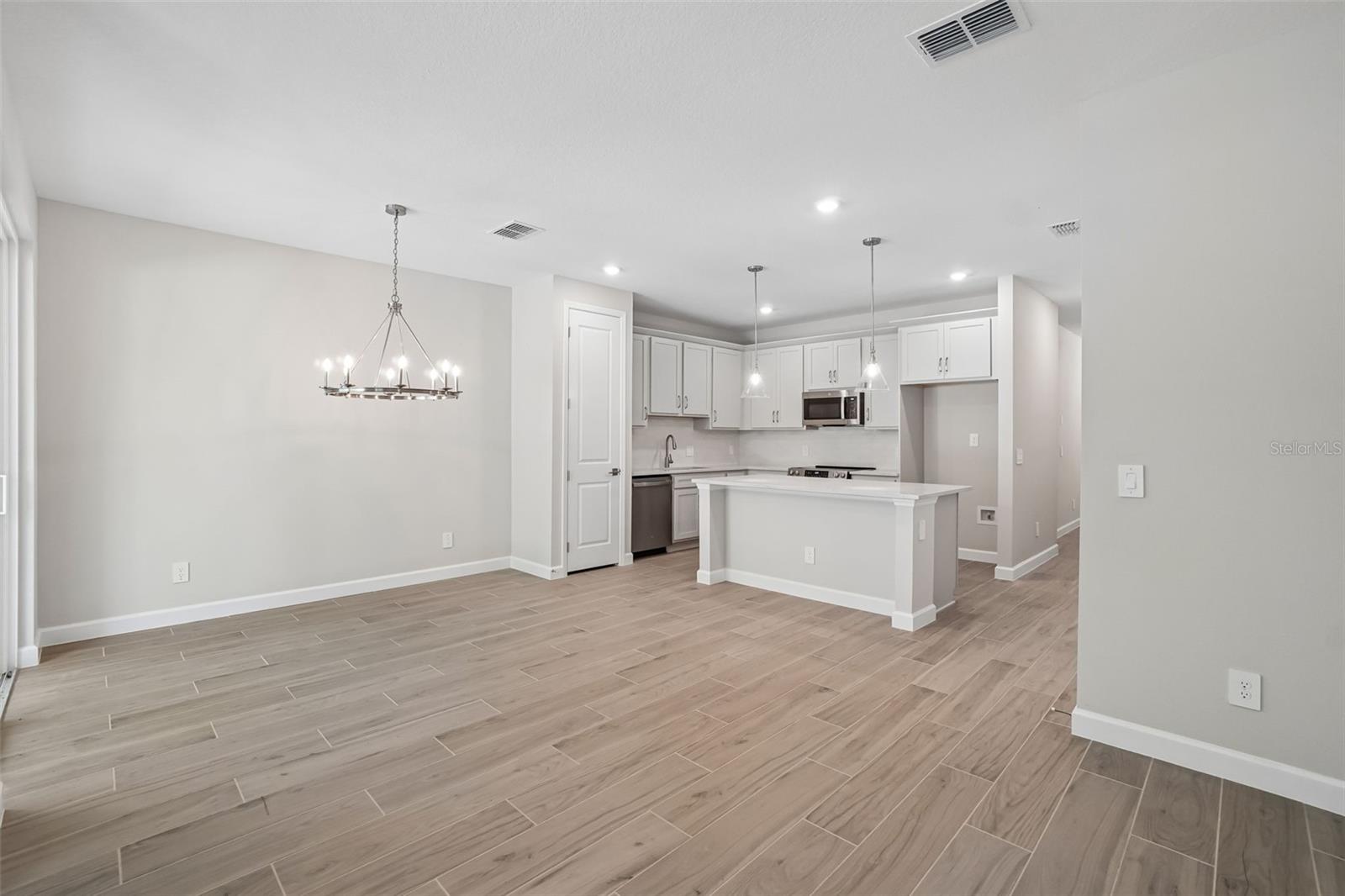 7328 DEER VALLEY CIRCLE — photo 14