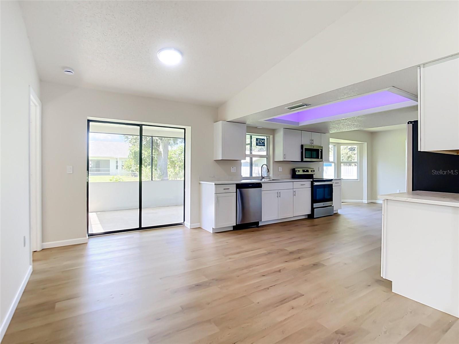 4441 MULGRAVE AVE — photo 9