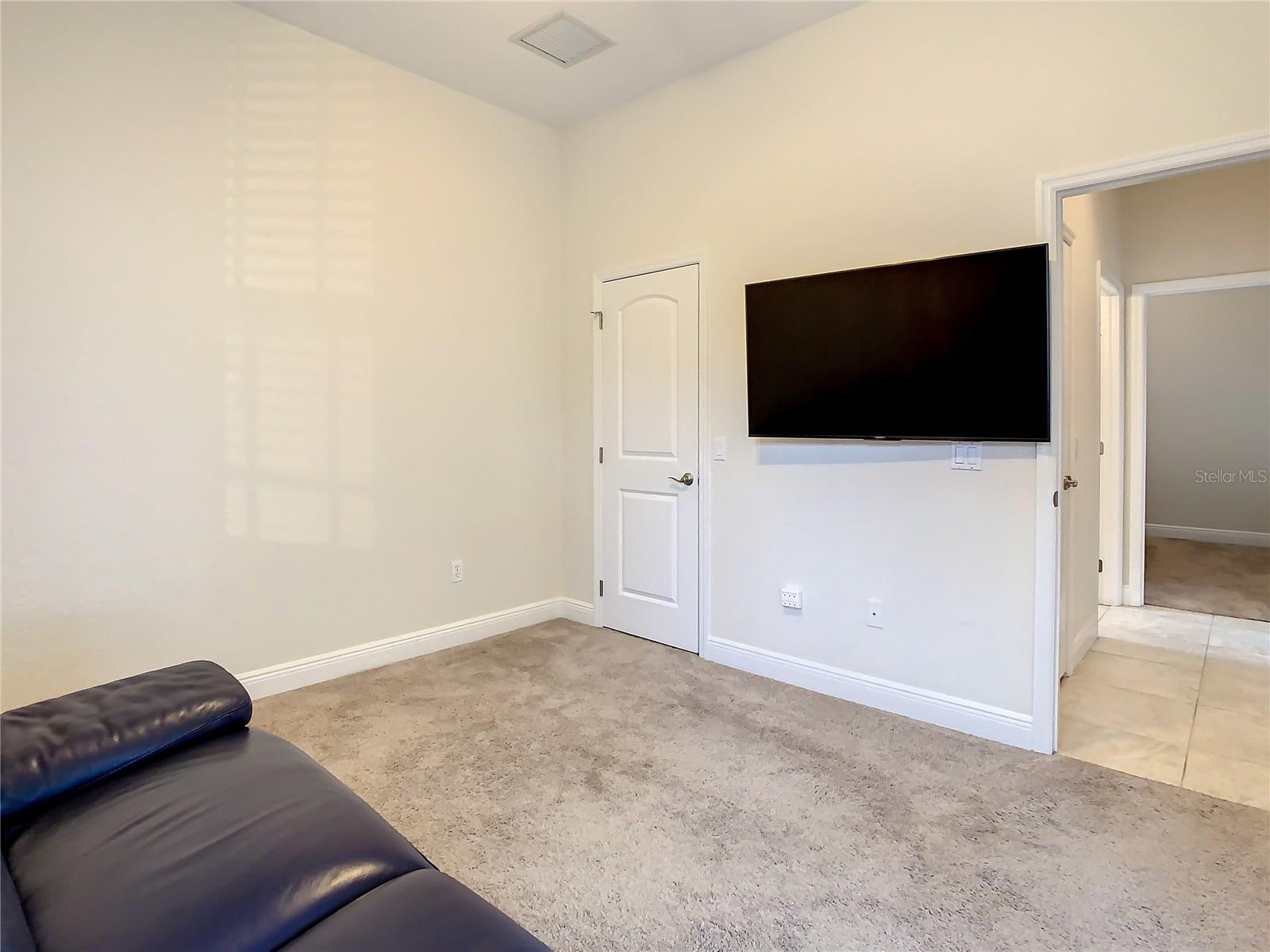 220 W MINNEHAHA ST — photo 25