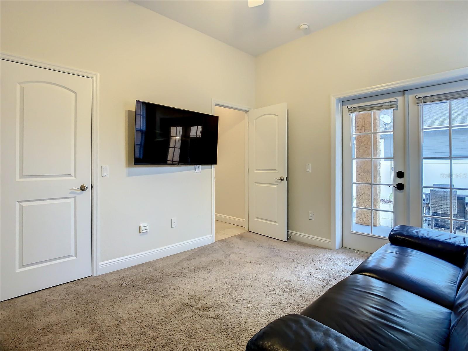 220 W MINNEHAHA ST — photo 26