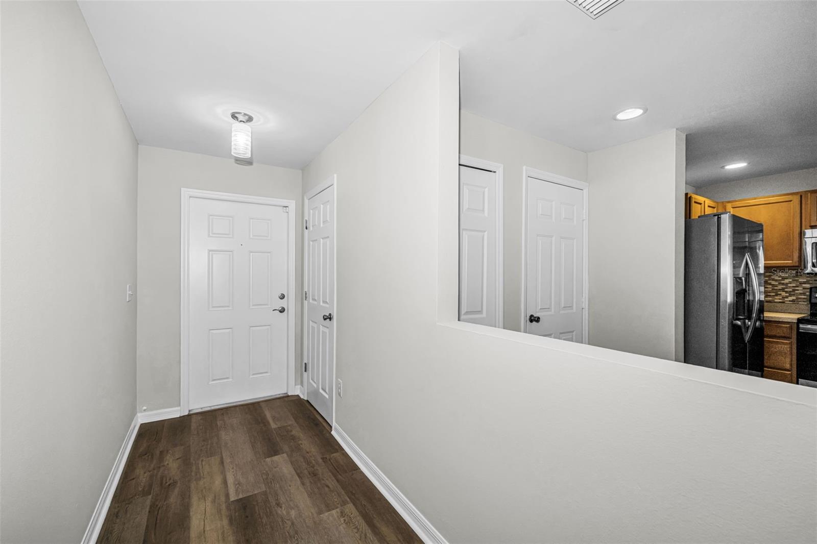 8013 SUTTON TERRACE LN — photo 5