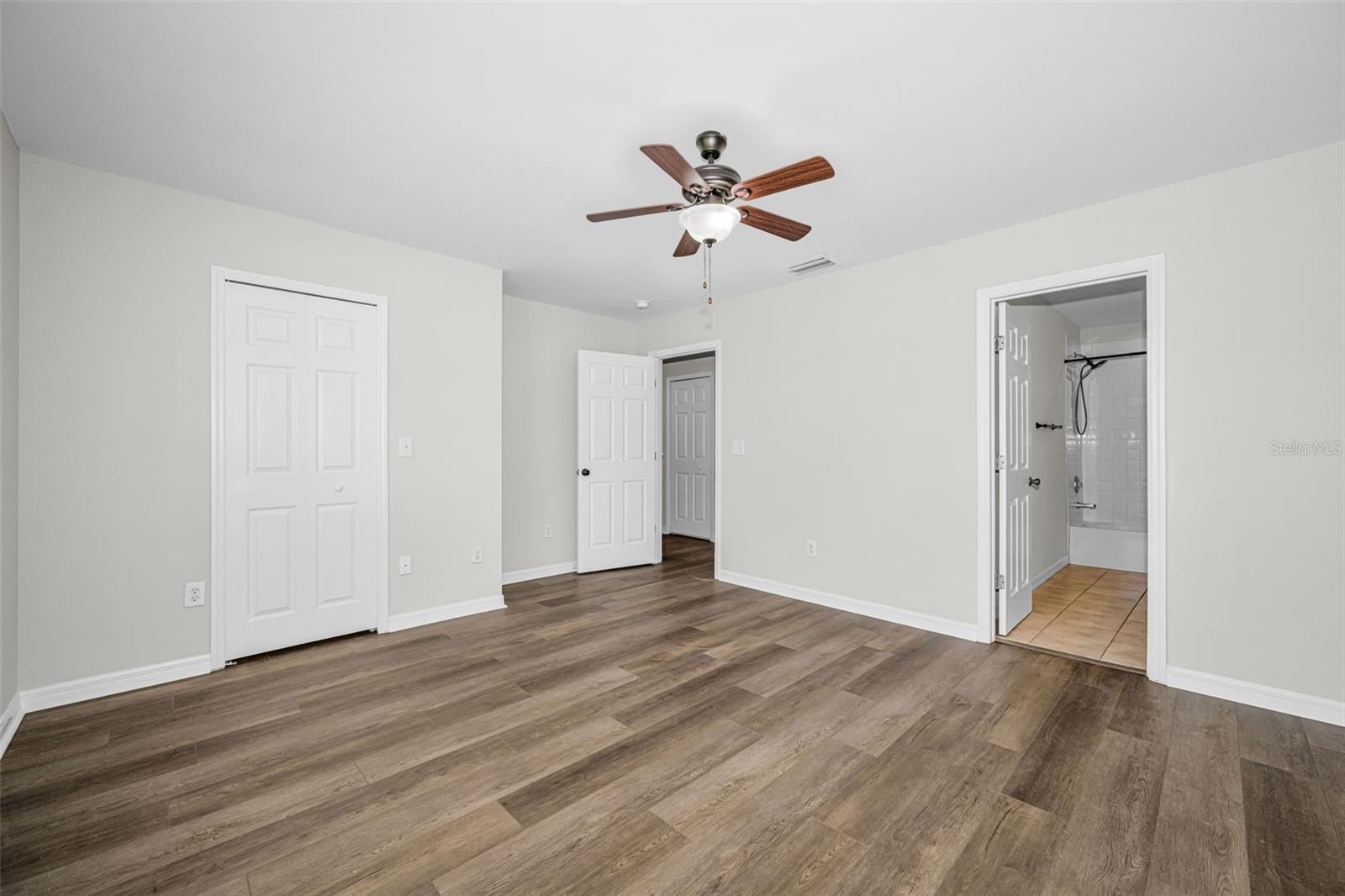 8013 SUTTON TERRACE LN — photo 23