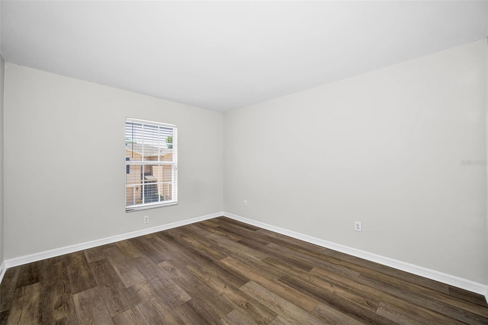 8013 SUTTON TERRACE LN — photo 26