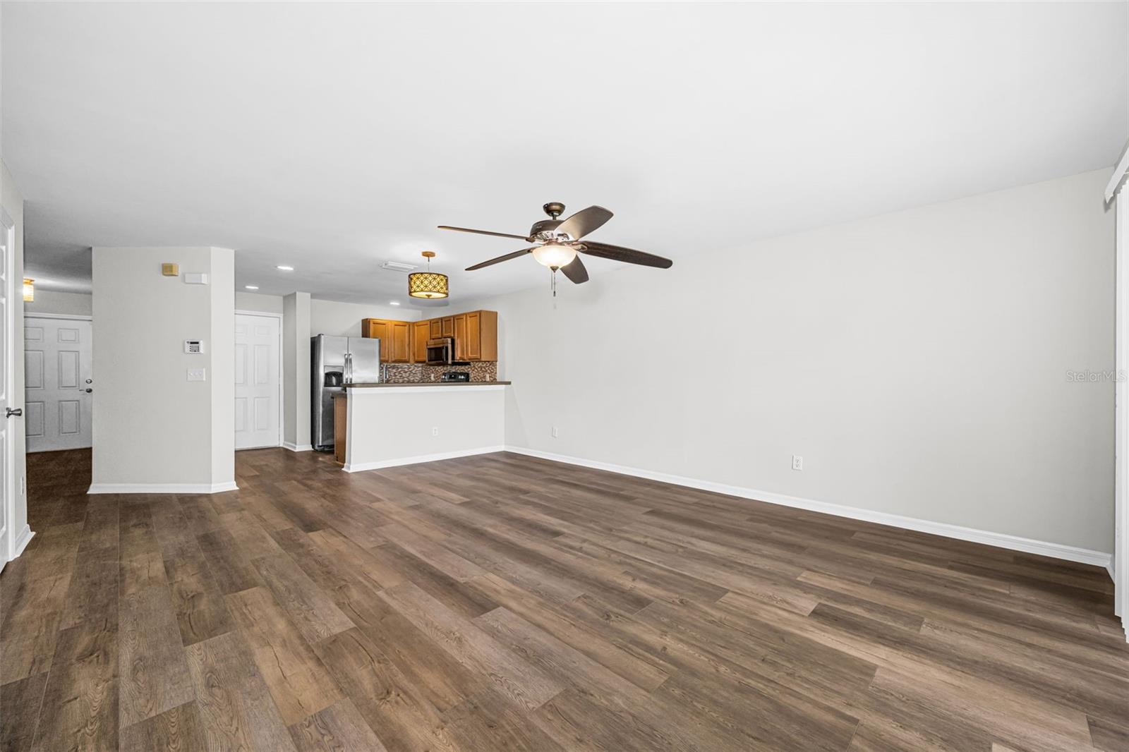 8013 SUTTON TERRACE LN — photo 14