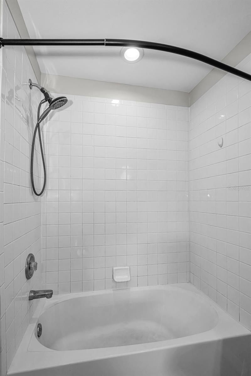 8013 SUTTON TERRACE LN — photo 22