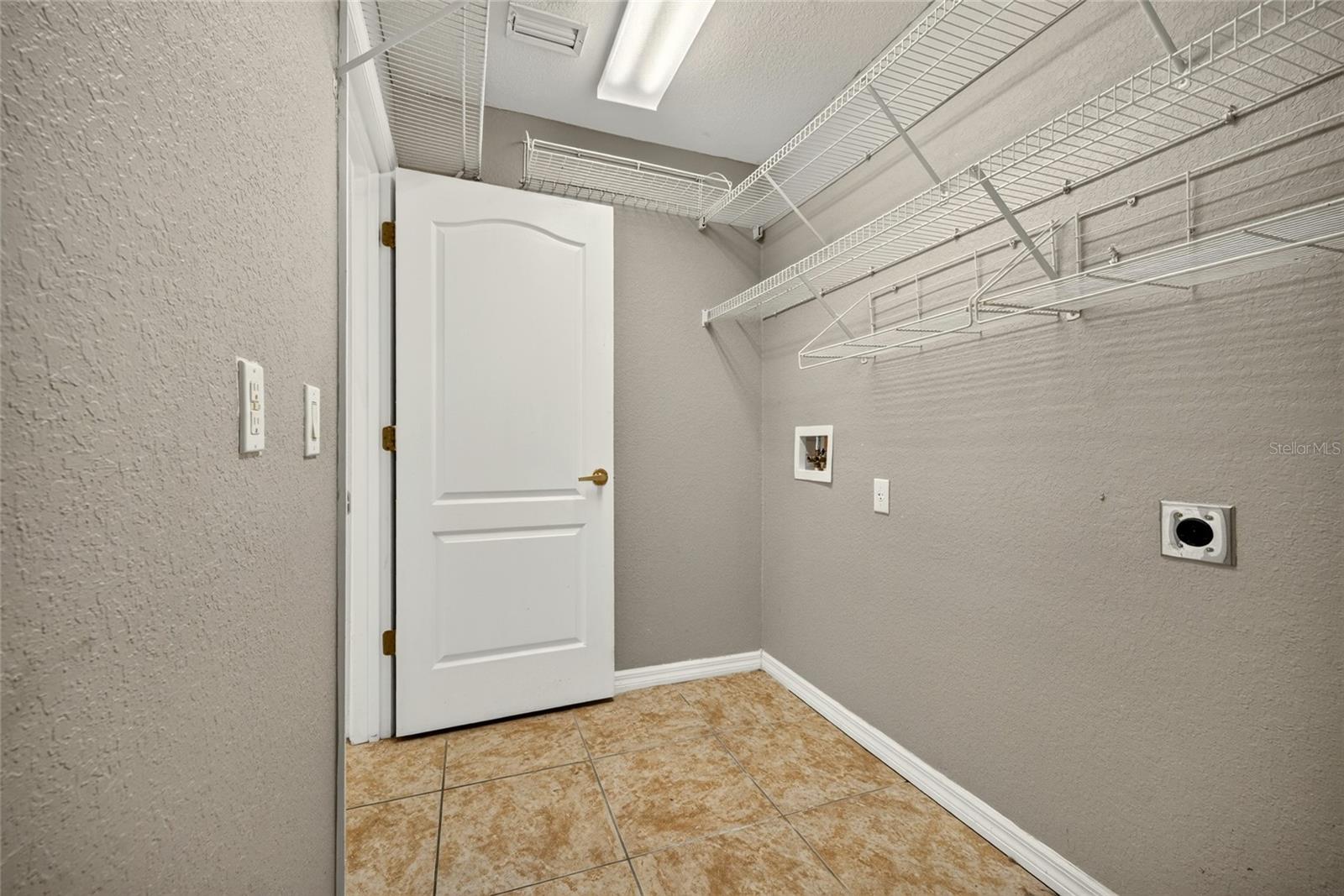 11723 TEMPEST HARBOR LOOP — photo 19