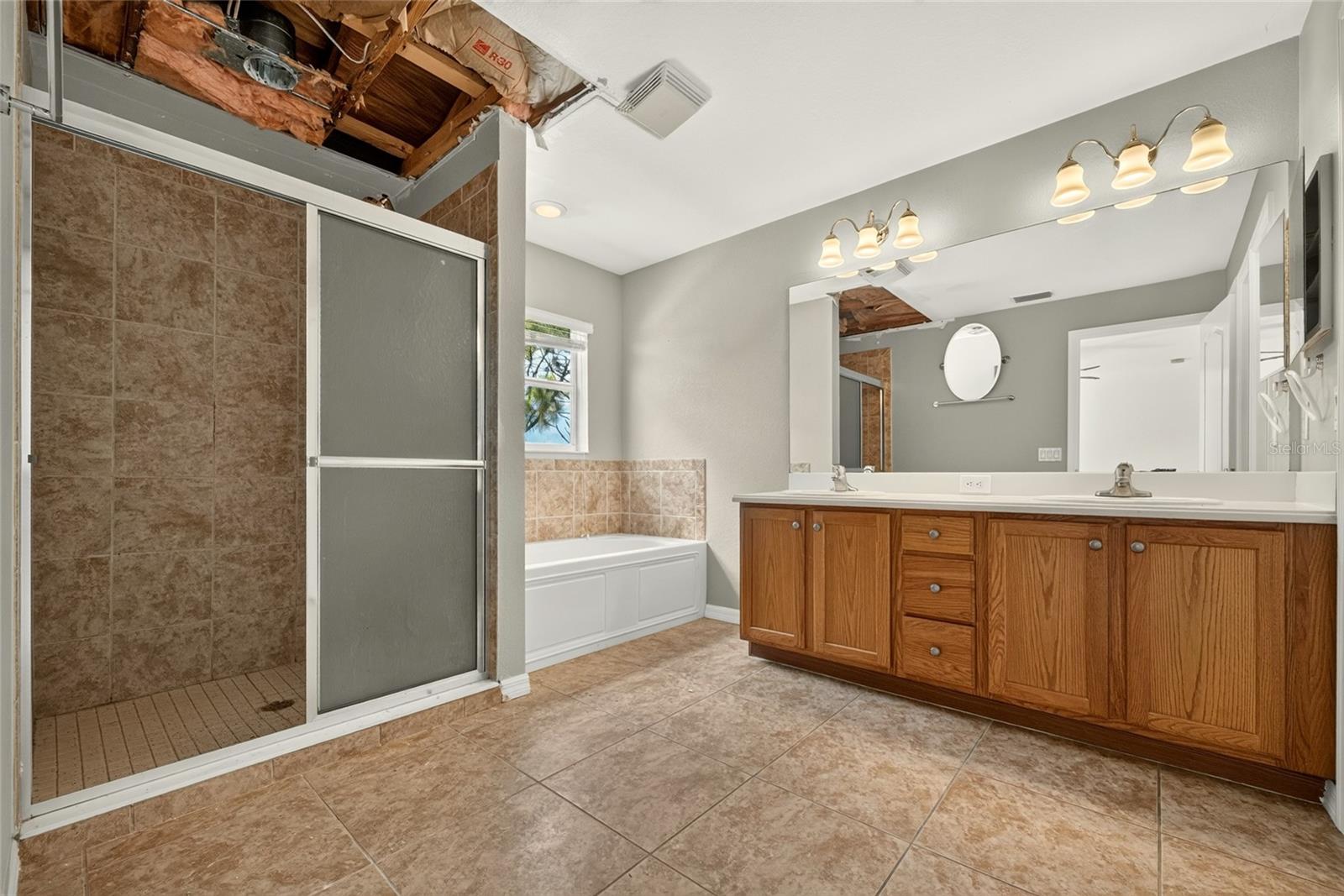 11723 TEMPEST HARBOR LOOP — photo 32