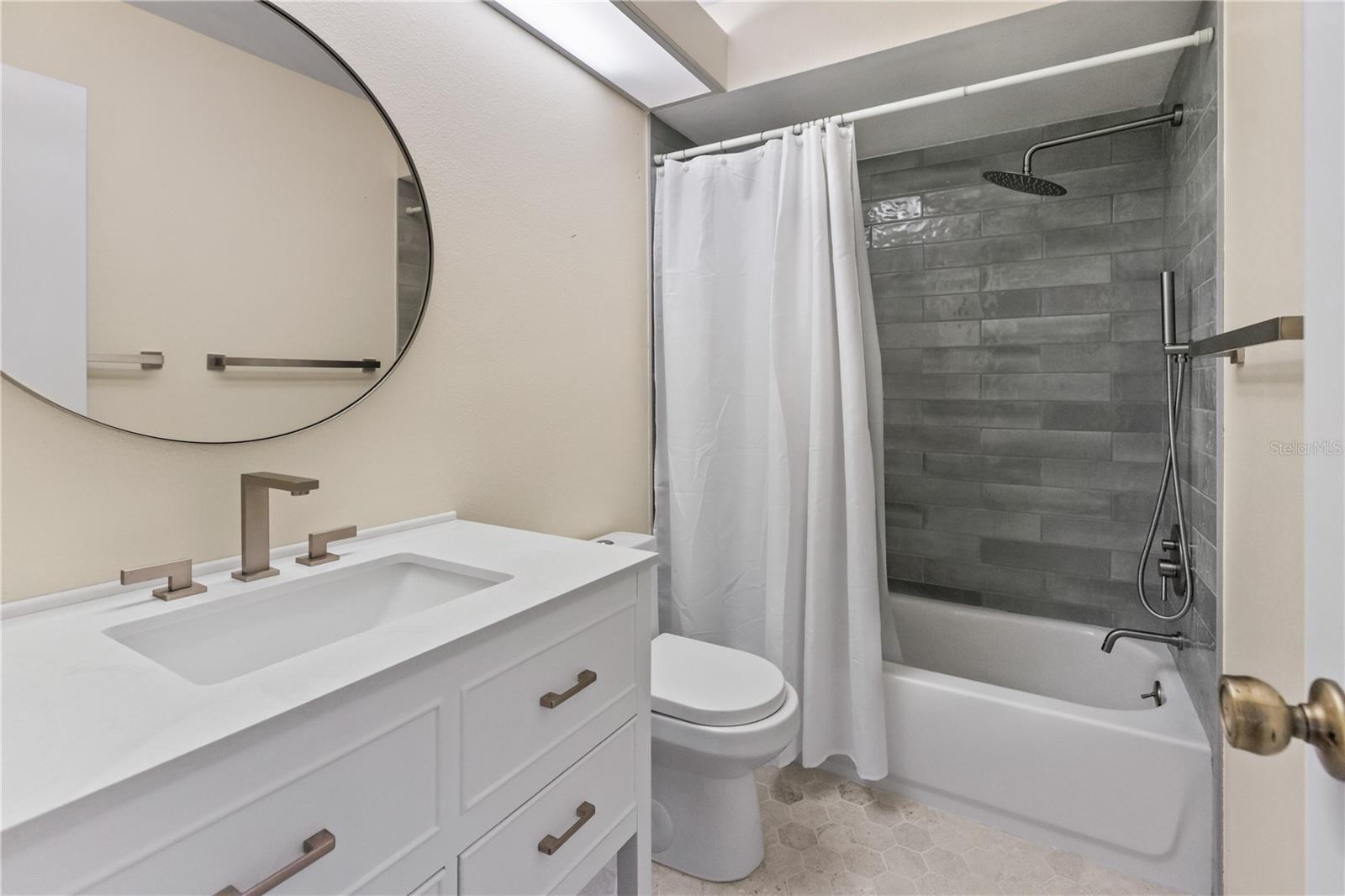 4096 CENTER POINTE PL #20B — photo 17