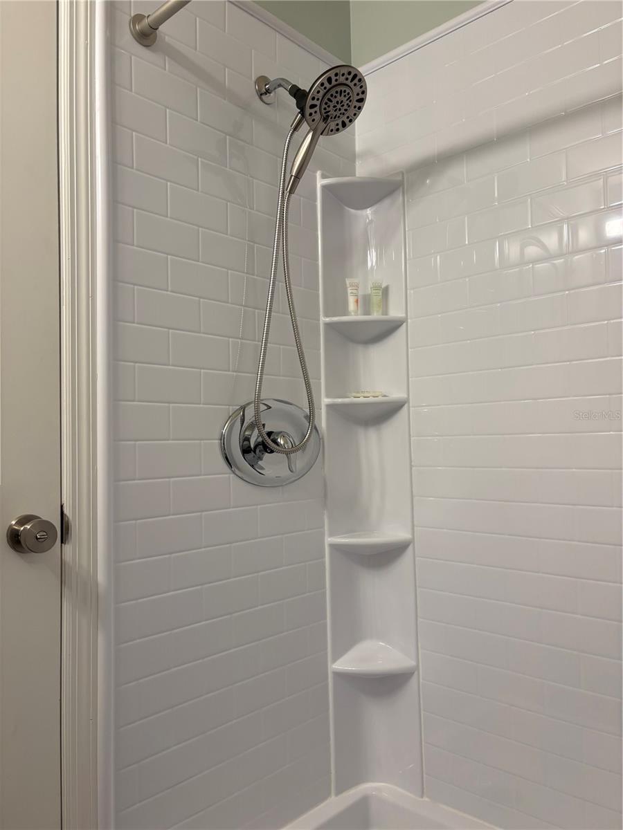 170 ROOSEVELT DR #17 — photo 13
