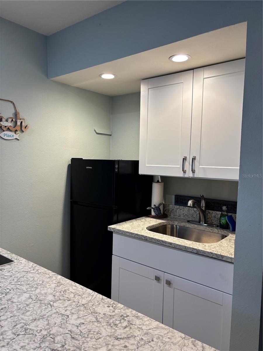 170 ROOSEVELT DR #17 — photo 8