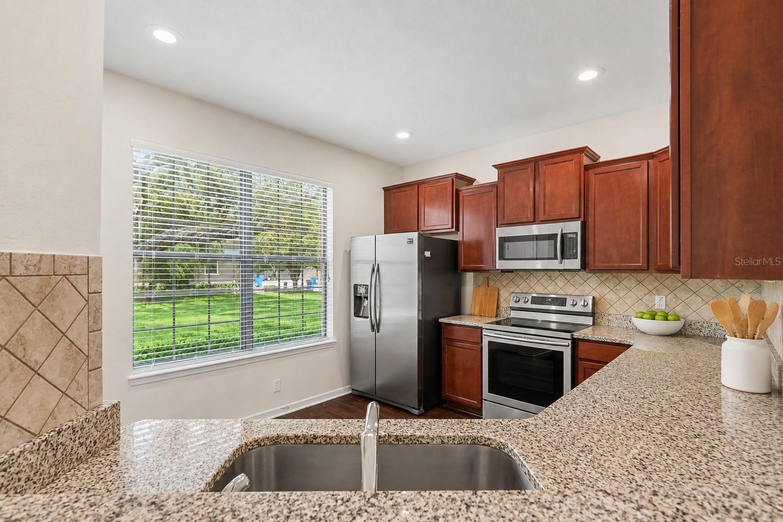 5520 KINGLETHILL DR — photo 3