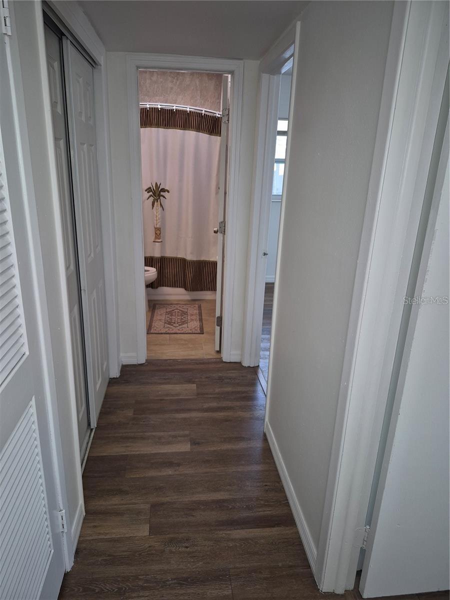 7709 W HANNA AVE — photo 13
