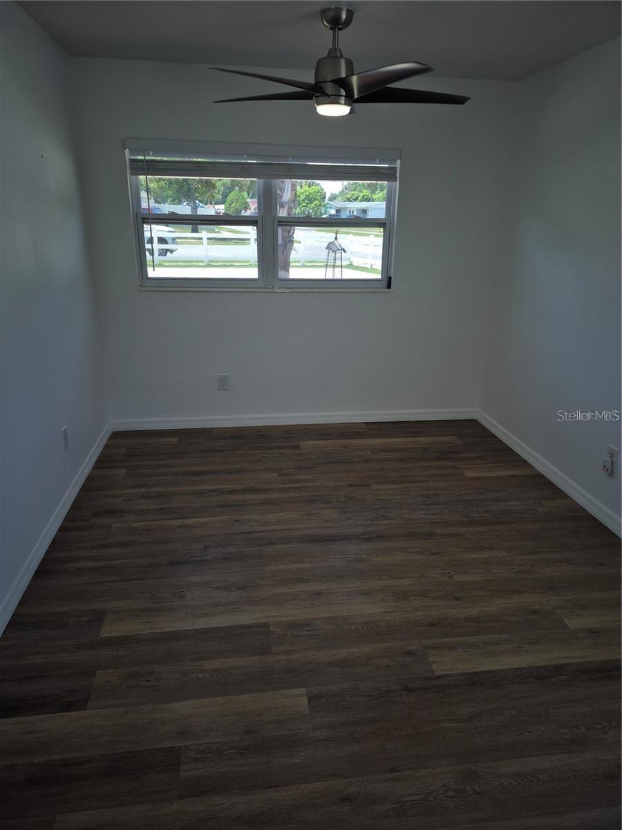 7709 W HANNA AVE — photo 8