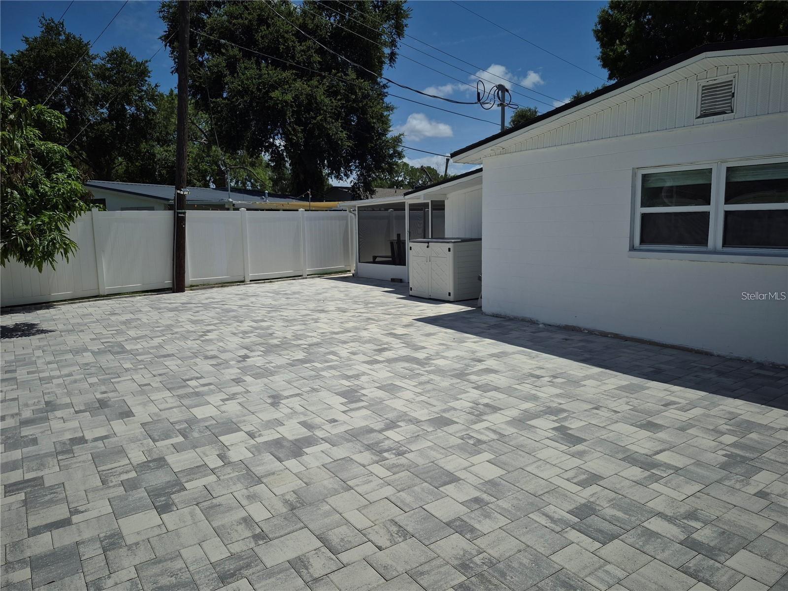 7709 W HANNA AVE — photo 22