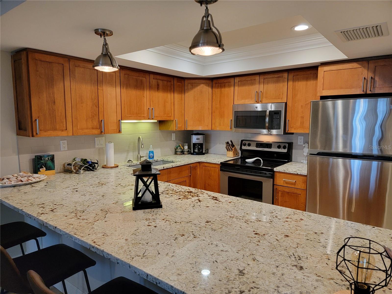 7650 BAYSHORE DR #302 — photo 10