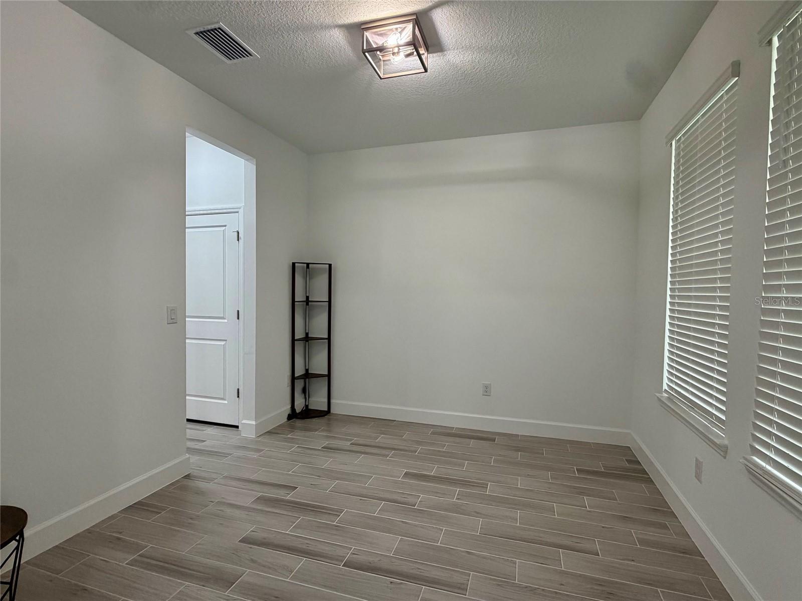 33901 LANDSMAN LOOP — photo 10