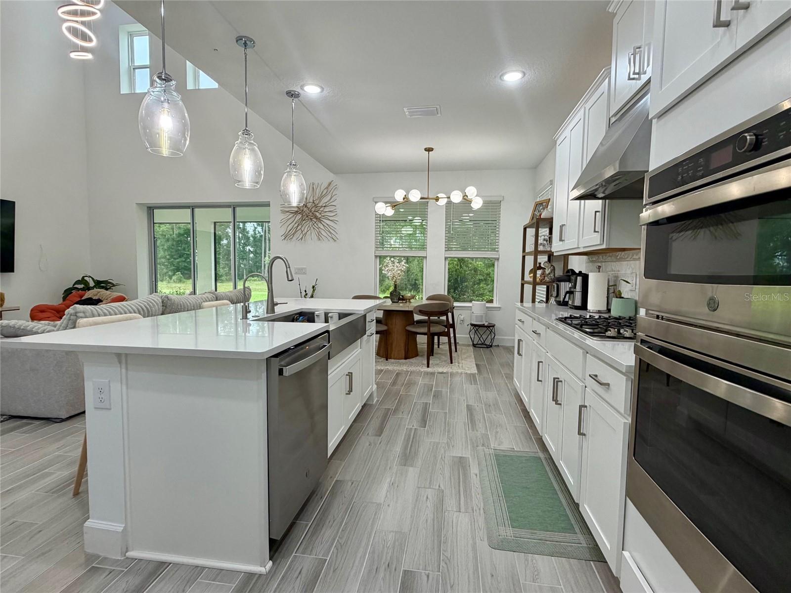 33901 LANDSMAN LOOP — photo 8