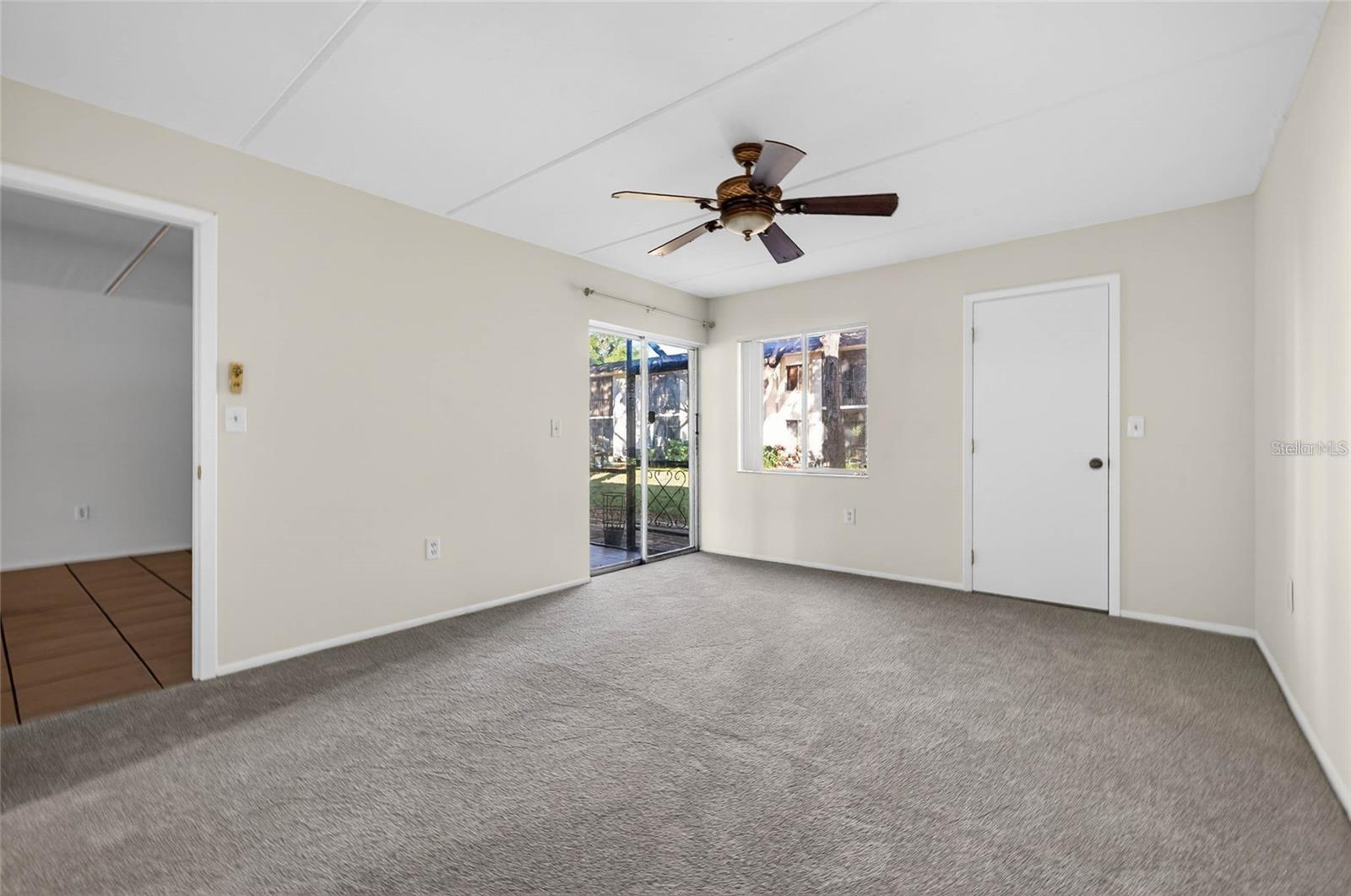 219 PALMETTO CT #219 — photo 8