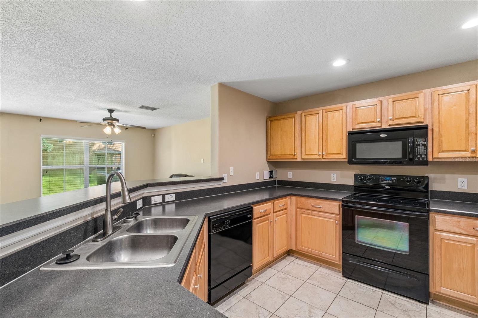 10818 GREAT CARLISLE CT — photo 7