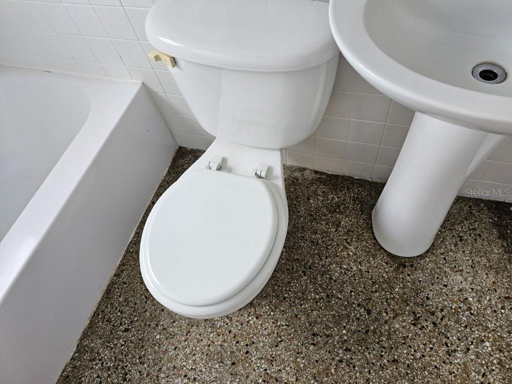 212 S CHURCH AVE #107 — photo 15