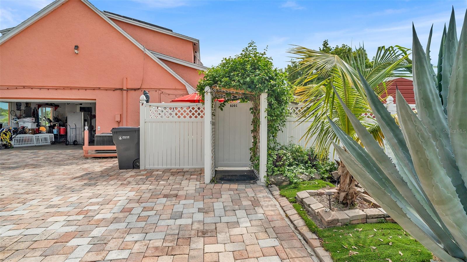 8301 LOPEZ DR — photo 23