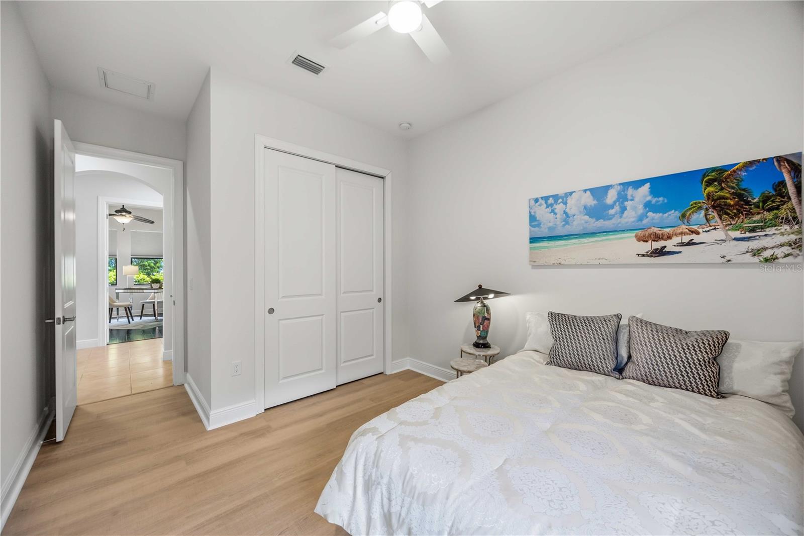 23781 WAVERLY CIR — photo 36