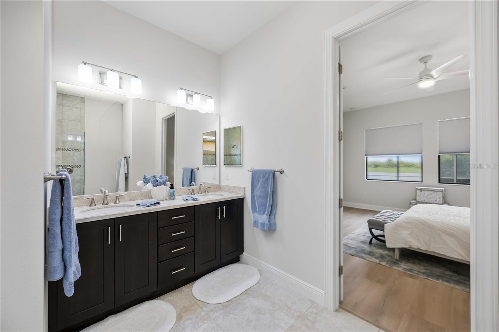 23781 WAVERLY CIR — photo 28
