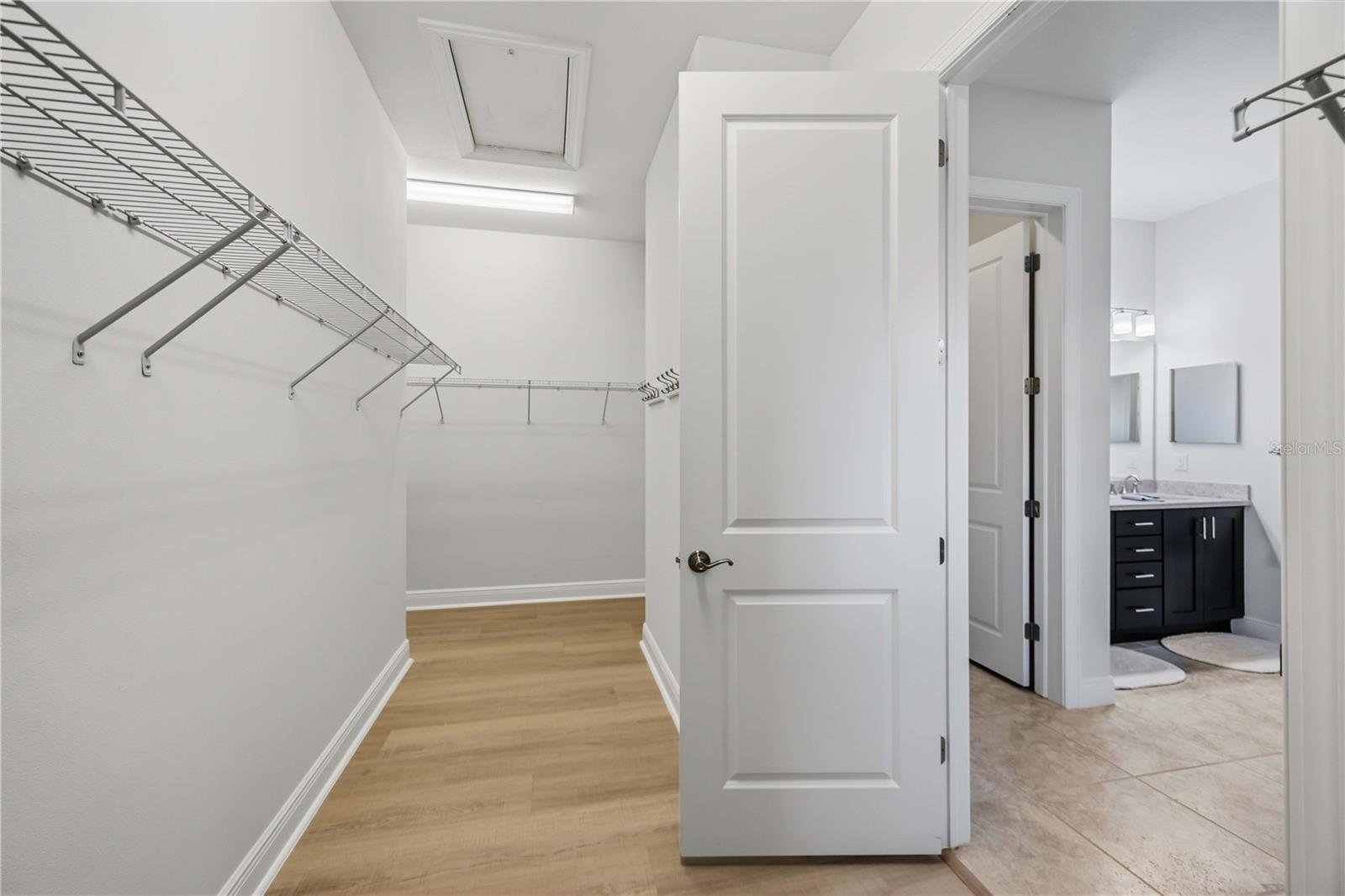 23781 WAVERLY CIR — photo 29