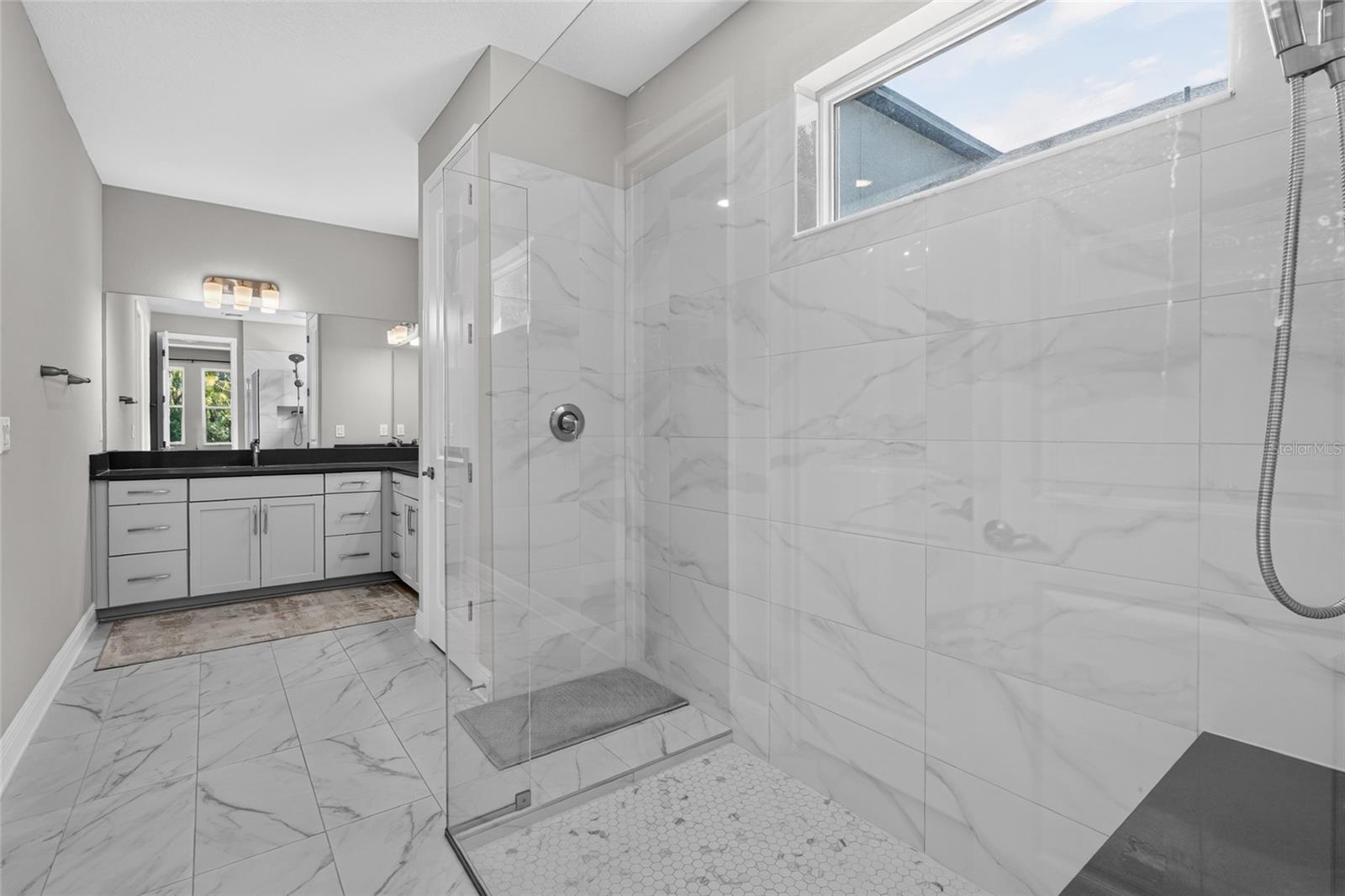 3541 SECLUDED CT — photo 8