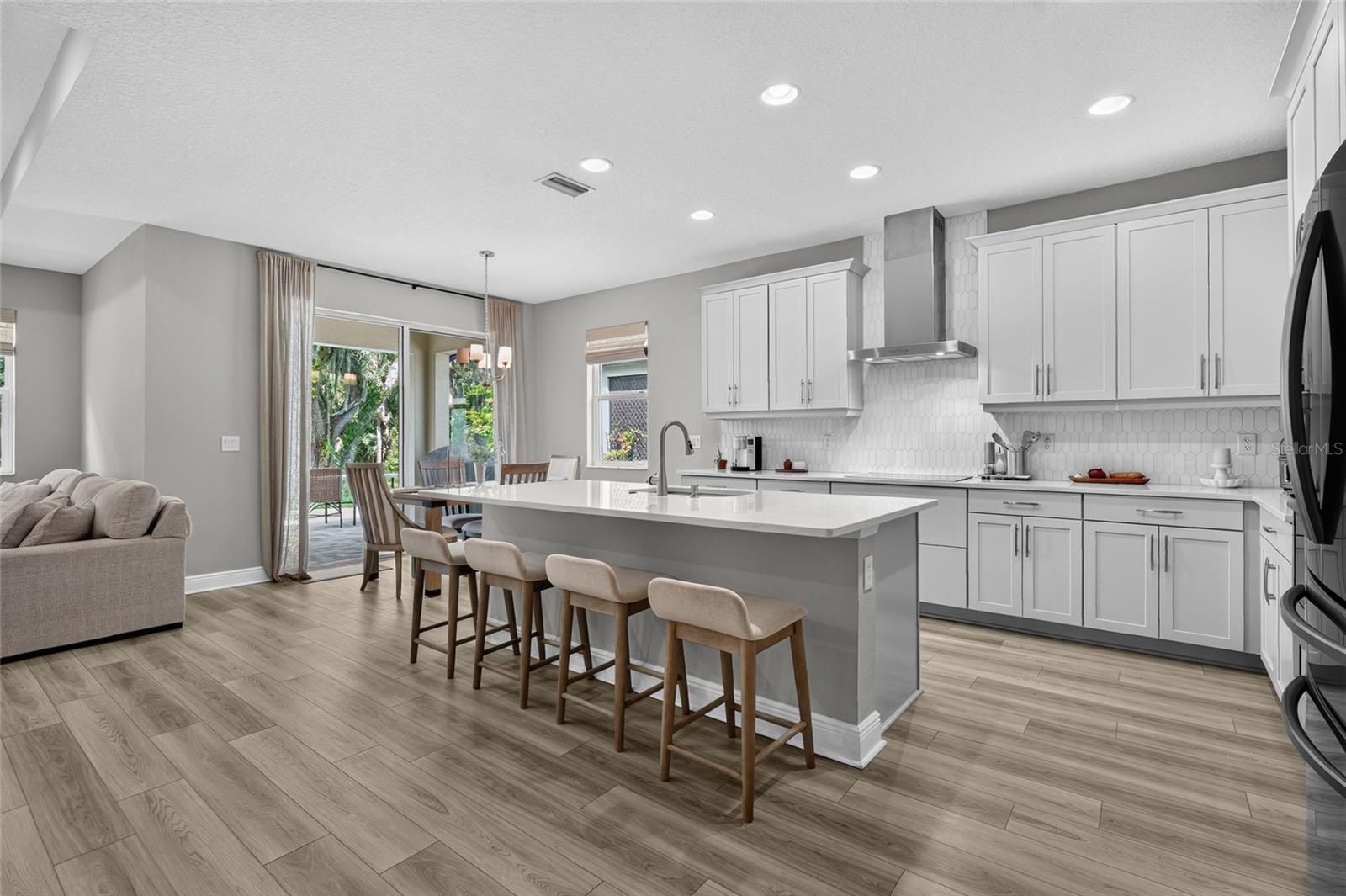 3541 SECLUDED CT — photo 3