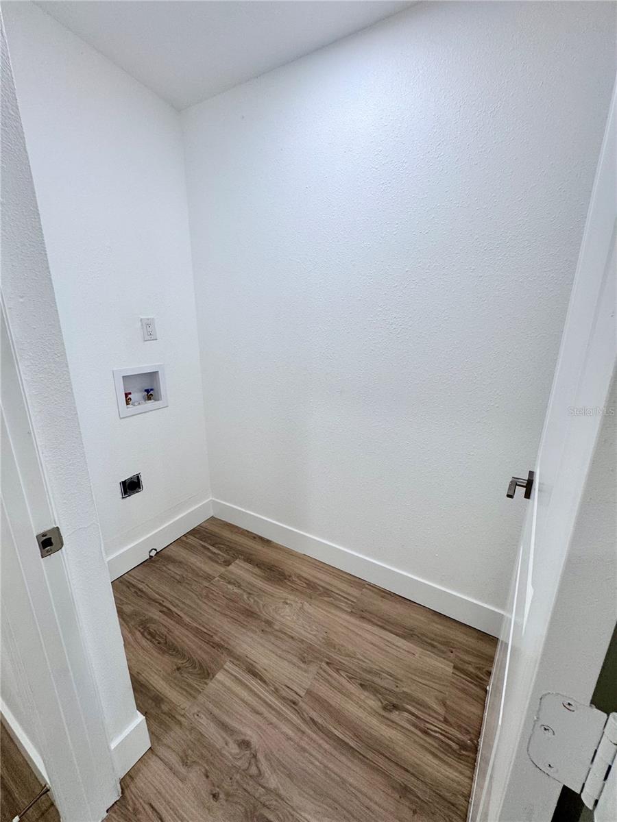 7913 TIDEWATER TRL — photo 27