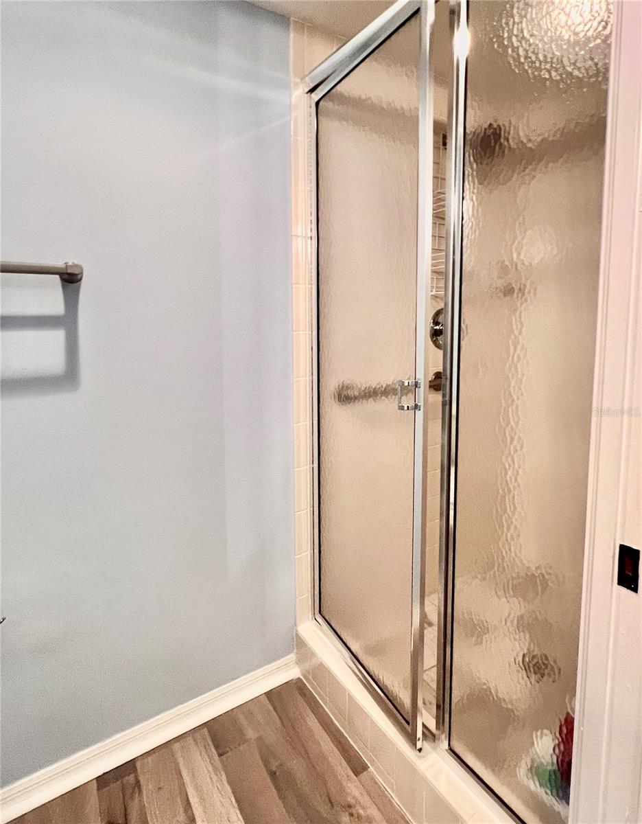 6501 STONE RIVER RD #104 — photo 34