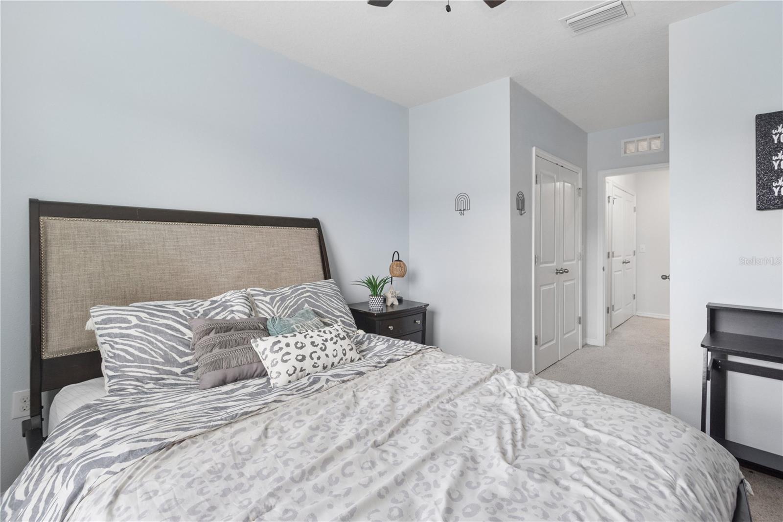 417 NEWMONT CIR — photo 24