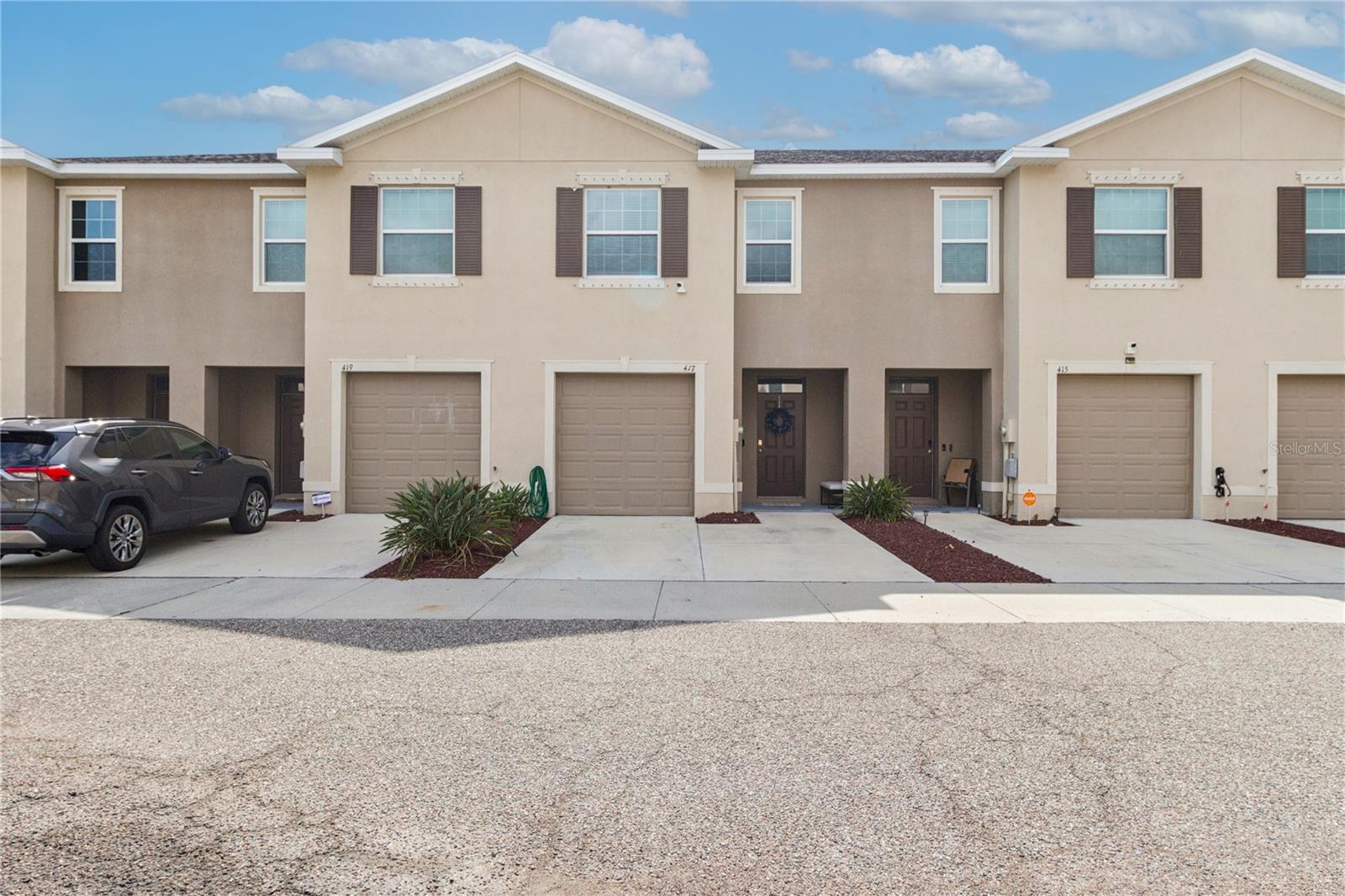 417 NEWMONT CIR — photo 40