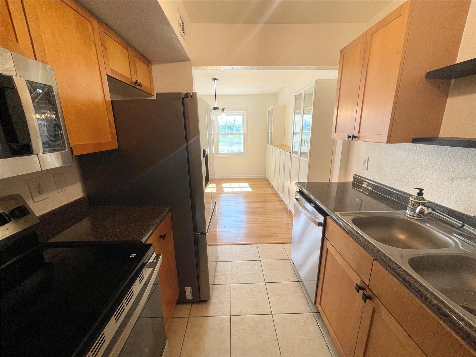 118 POMPANO DR SE #B — photo 28