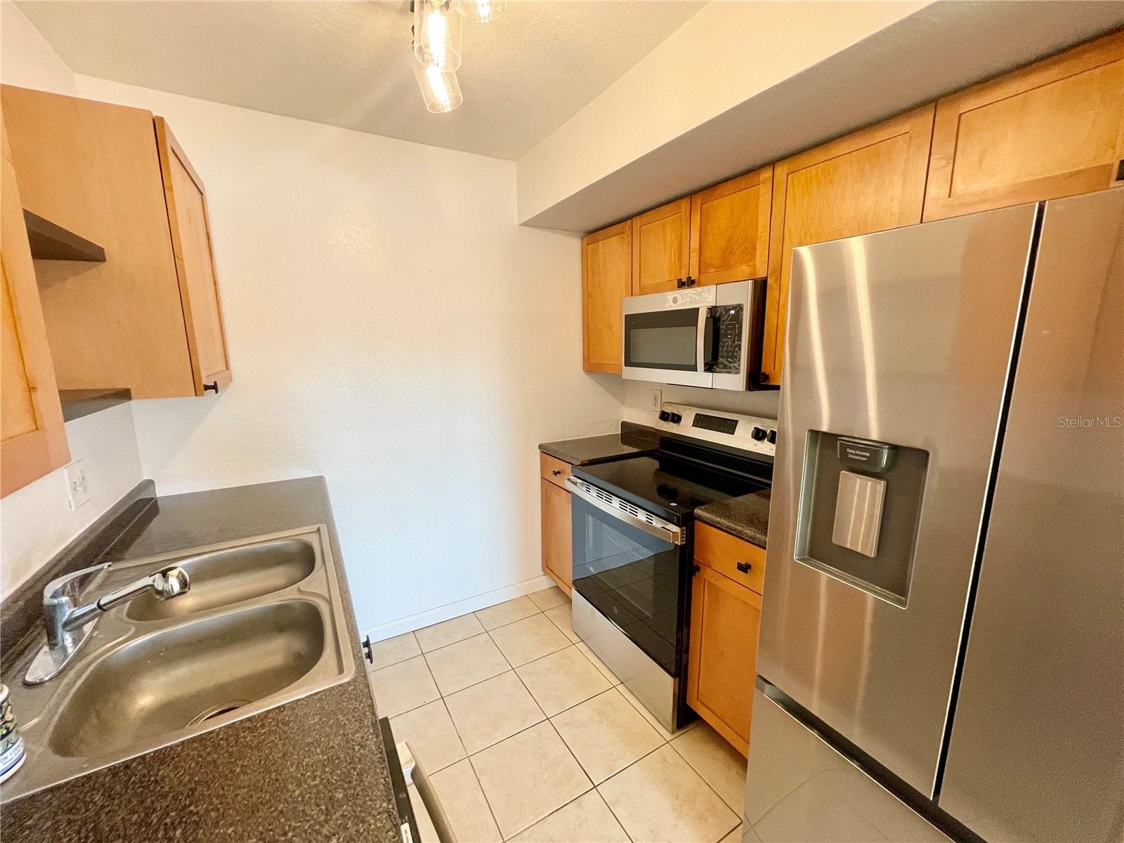 118 POMPANO DR SE #B — photo 24