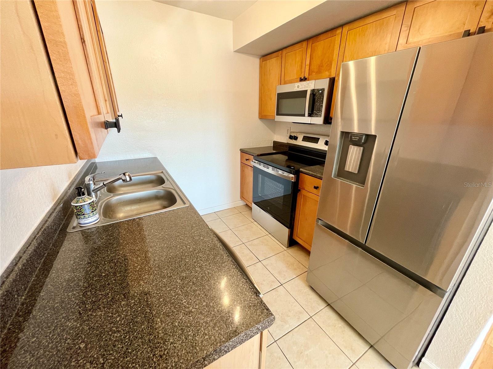 118 POMPANO DR SE #B — photo 17