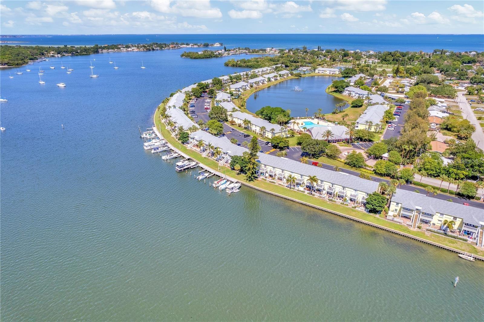 118 POMPANO DR SE #B — photo 43