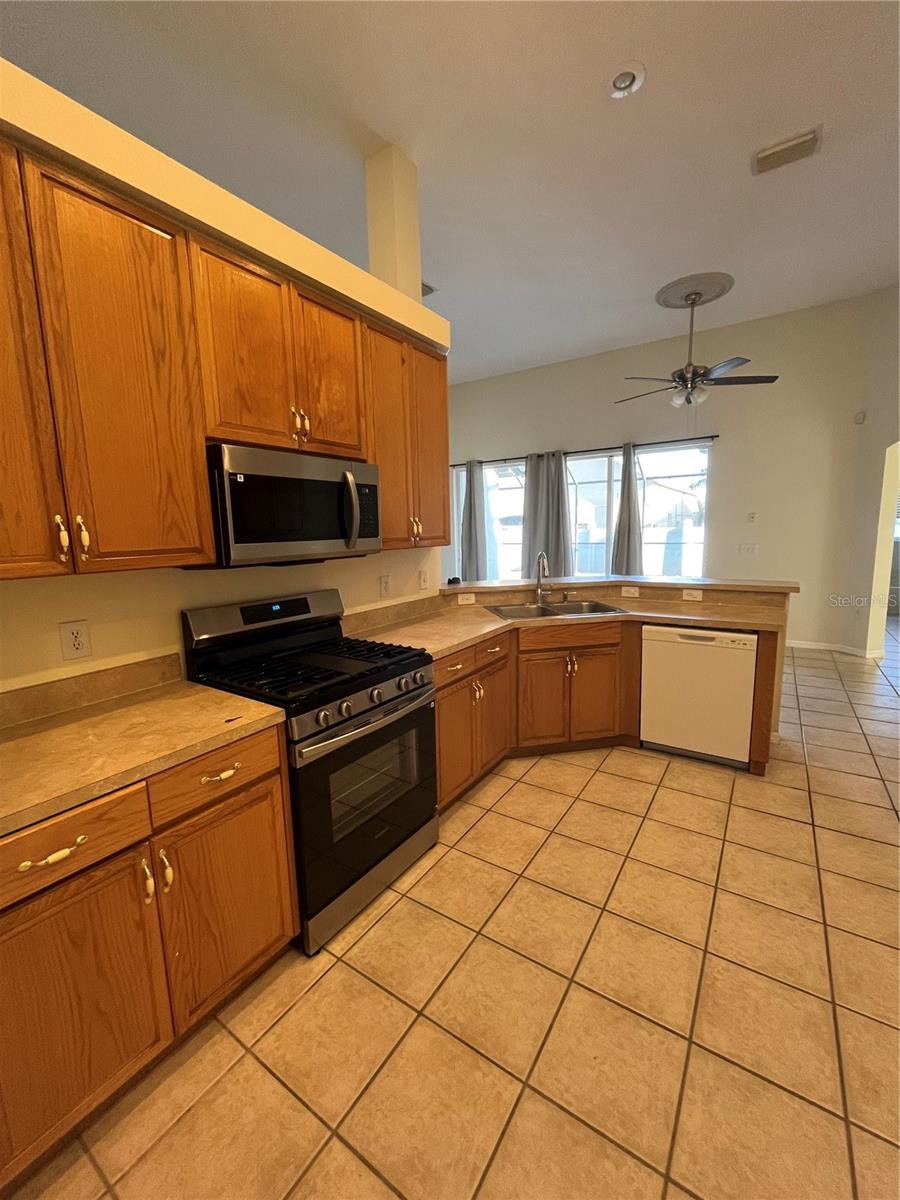 22736 BELTREES CT — photo 18