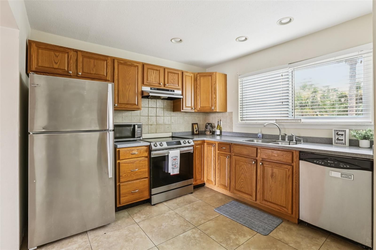 6325 NEWTOWN CIR #25B2 — photo 21