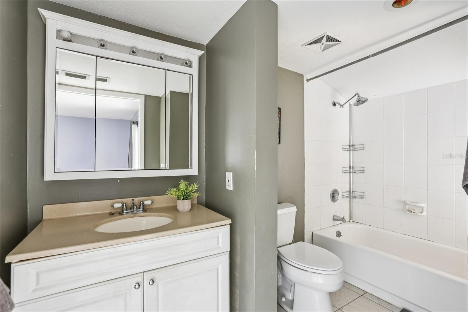 6325 NEWTOWN CIR #25B2 — photo 36