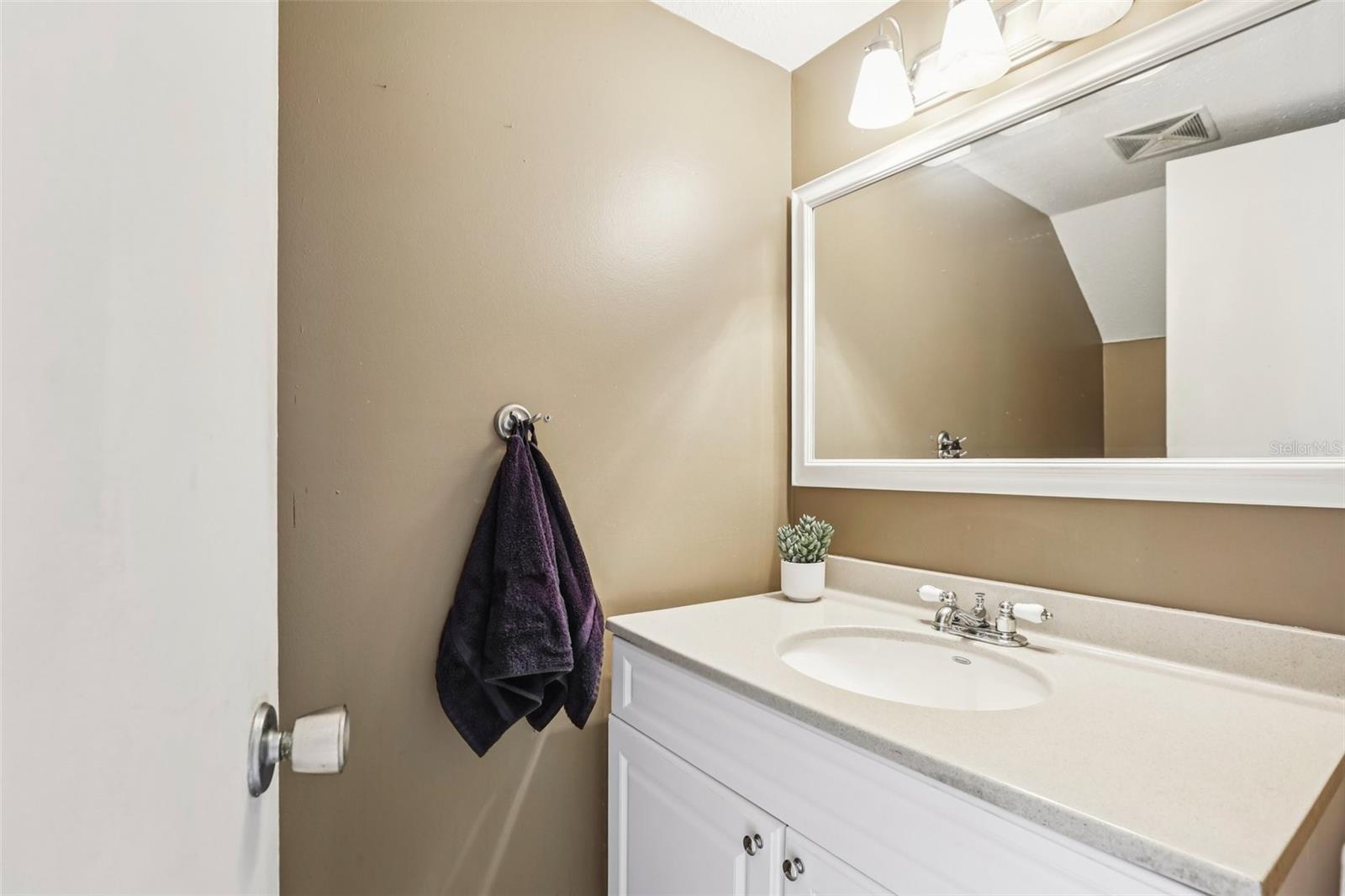 6325 NEWTOWN CIR #25B2 — photo 24