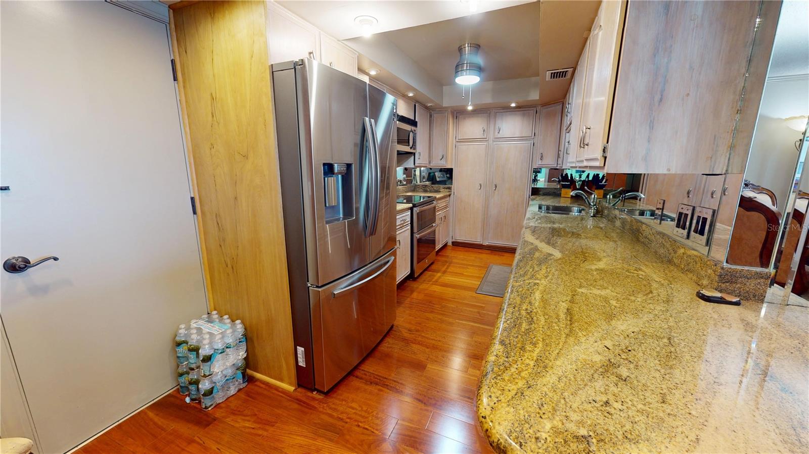 1750 BENJAMIN FRANKLIN DR #B — photo 10