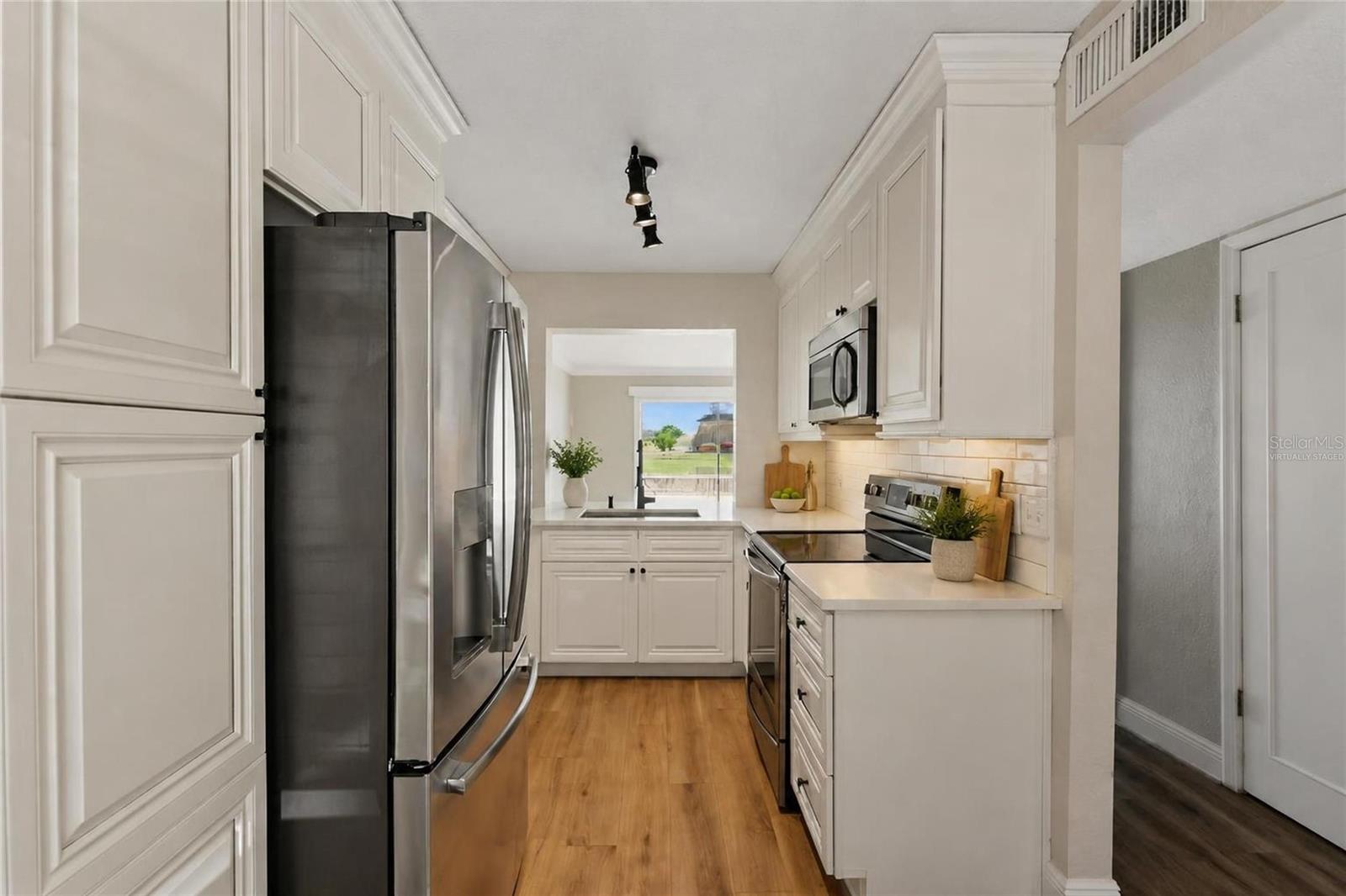 13747 JUNIPER BLOSSOM DR — photo 22