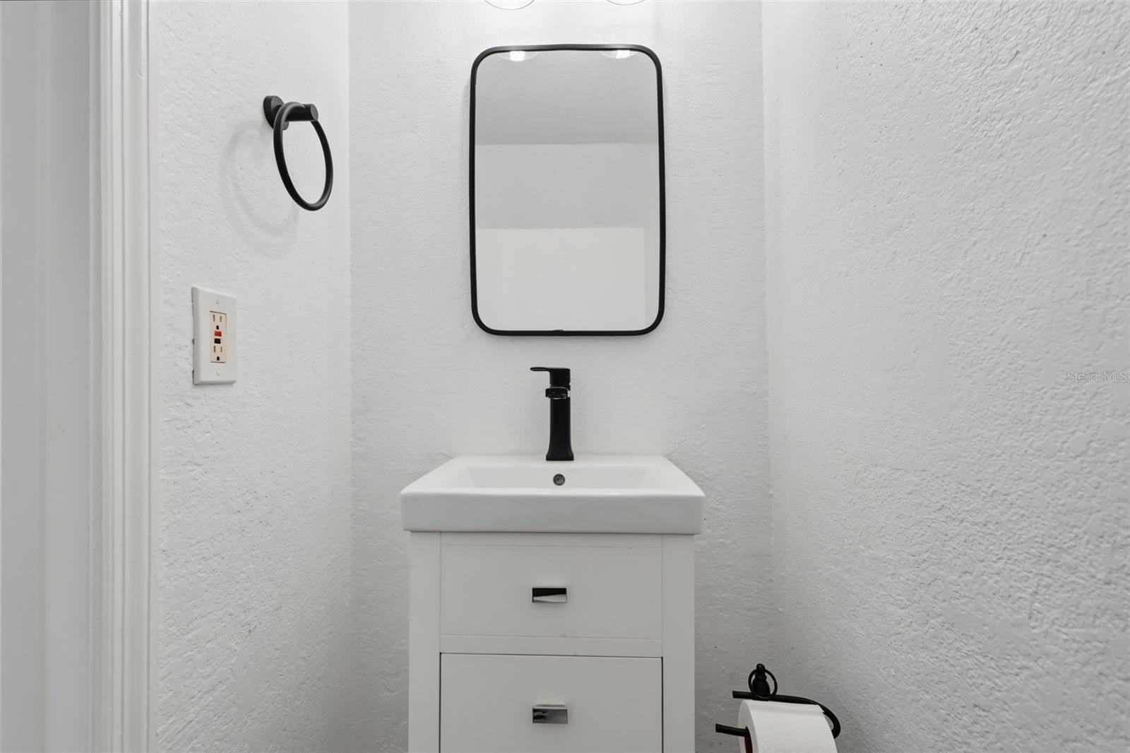 13747 JUNIPER BLOSSOM DR — photo 30
