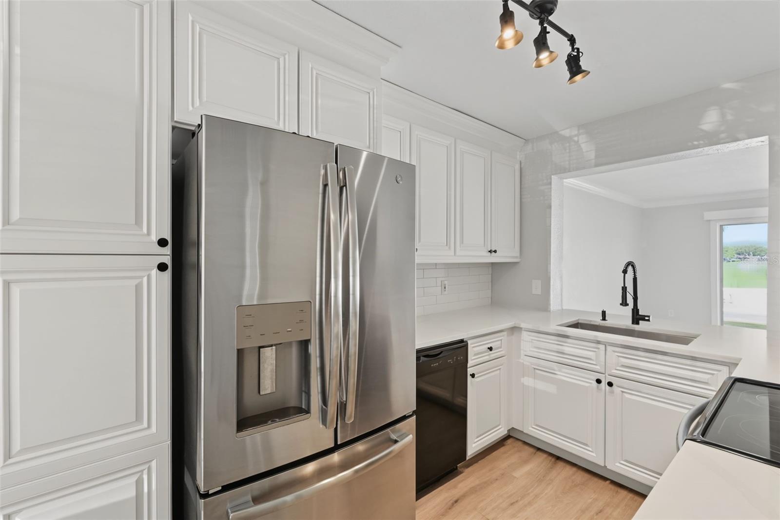 13747 JUNIPER BLOSSOM DR — photo 24