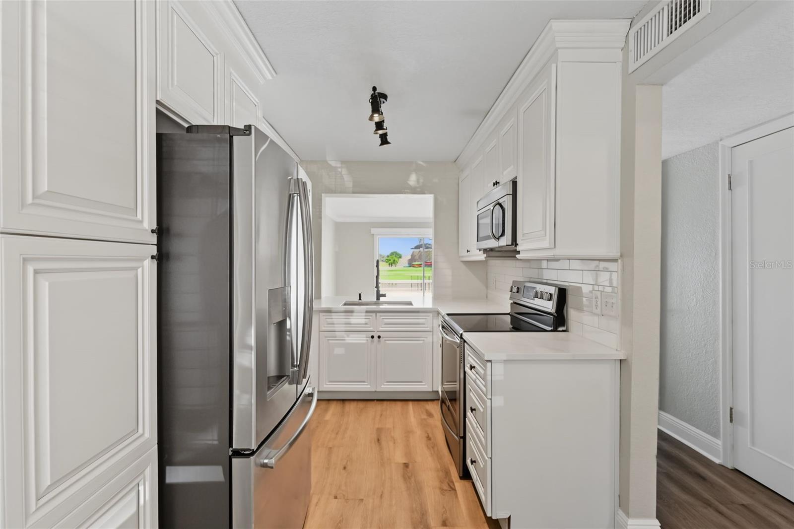 13747 JUNIPER BLOSSOM DR — photo 23