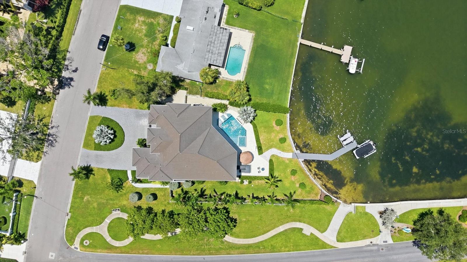 387 S SHORE DR — photo 2