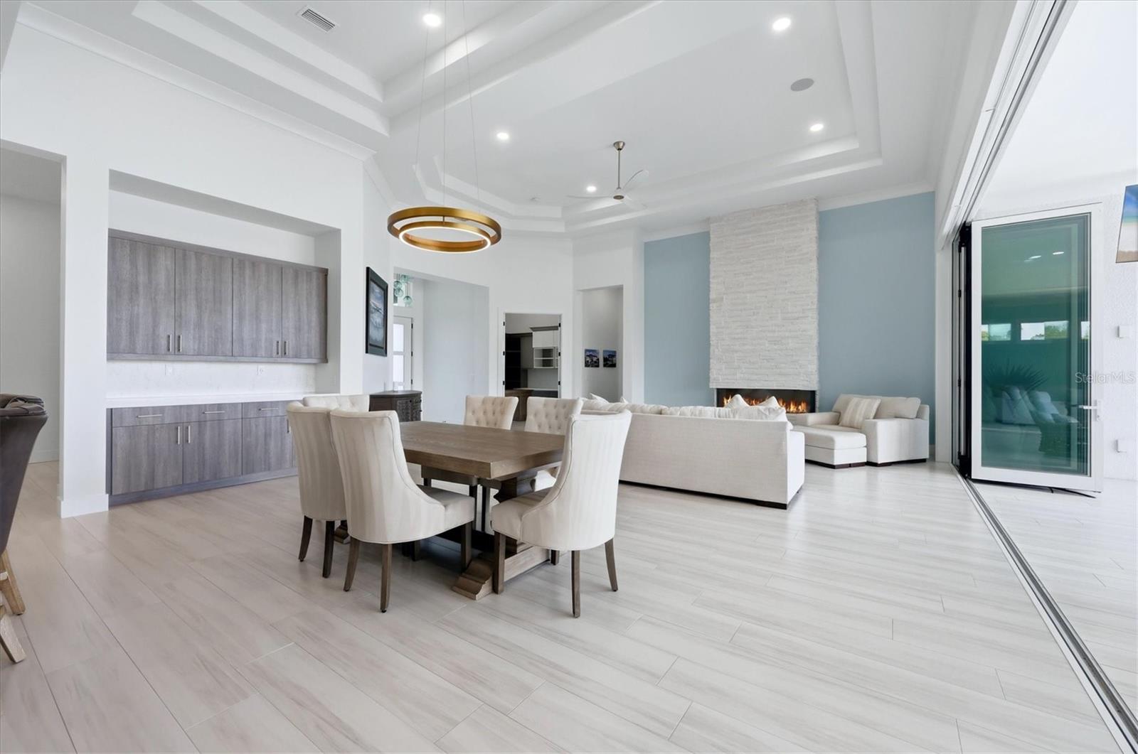 387 S SHORE DR — photo 19