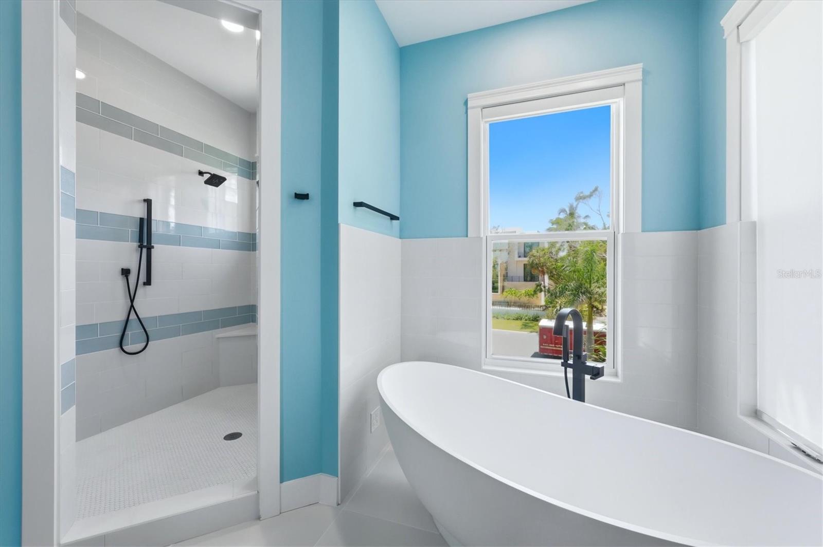 387 S SHORE DR — photo 36